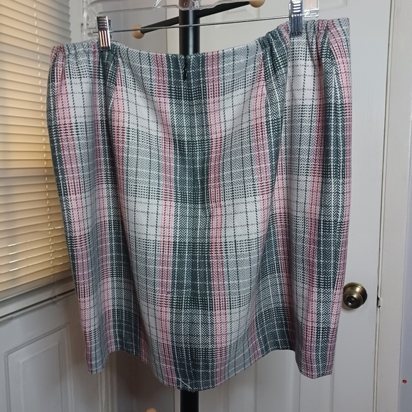 Talbots Pink and Gray Wool Blend Skirt Stretch Waist Women's 18 Petite - Picture 2 of 2
